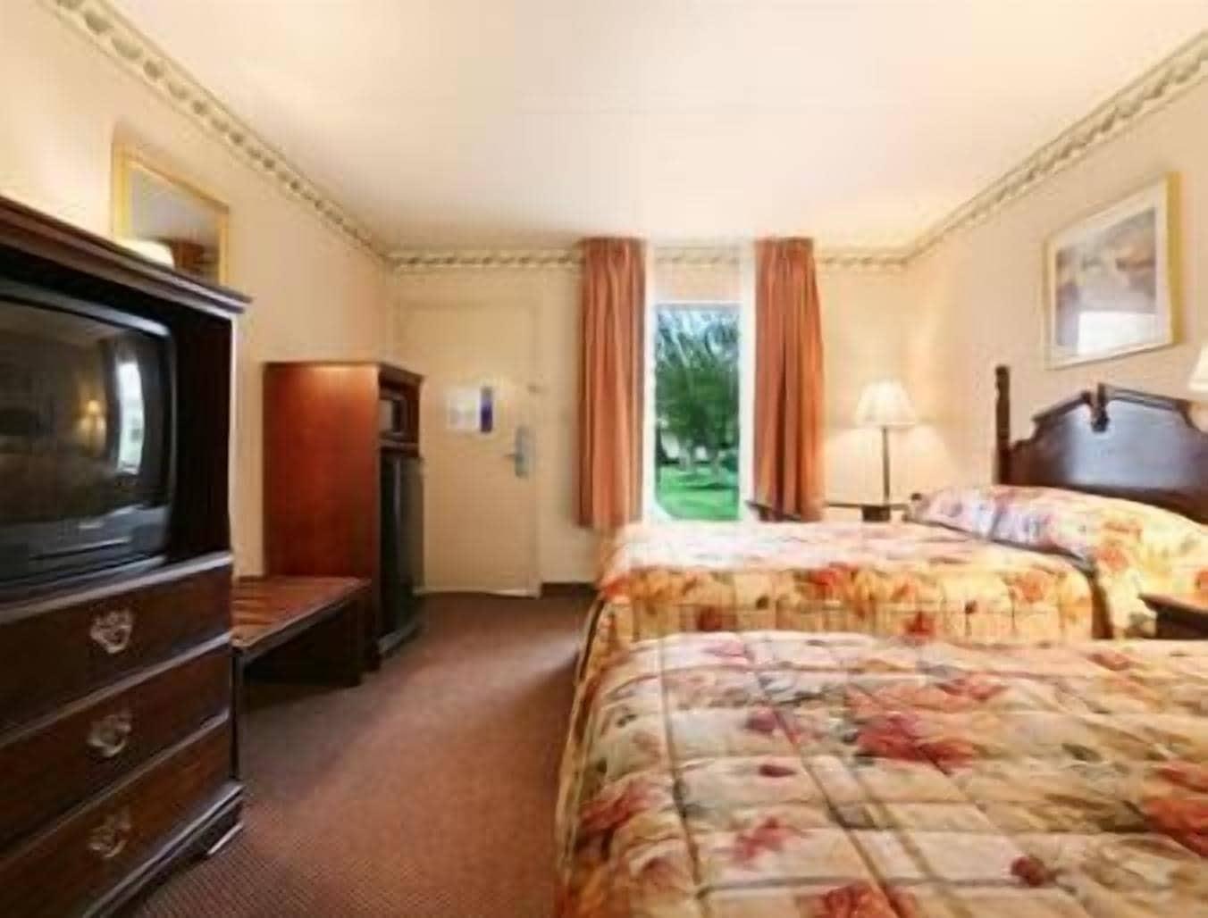 Ramada By Wyndham Lebanon Hotel Luaran gambar