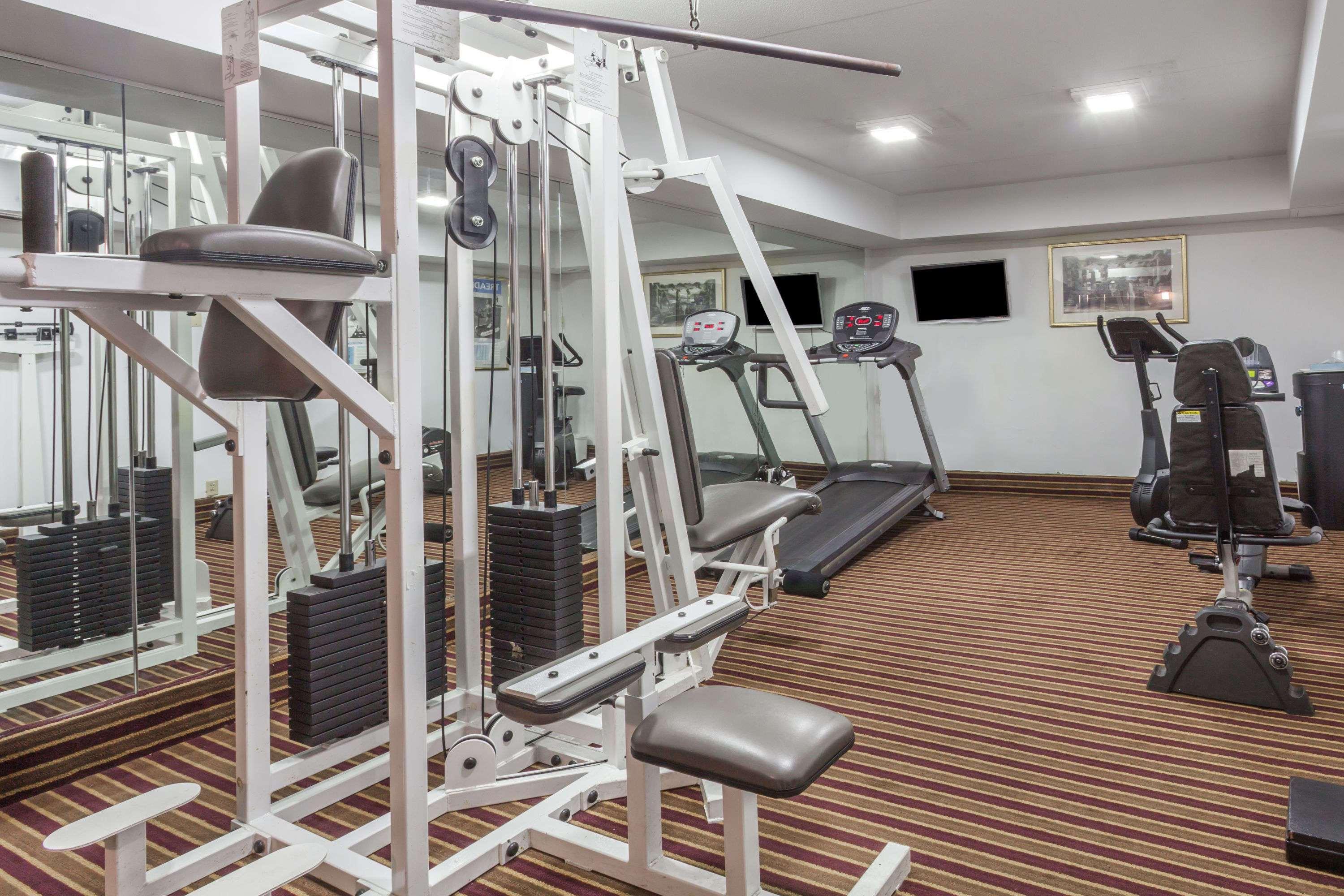 Ramada By Wyndham Lebanon Hotel Luaran gambar