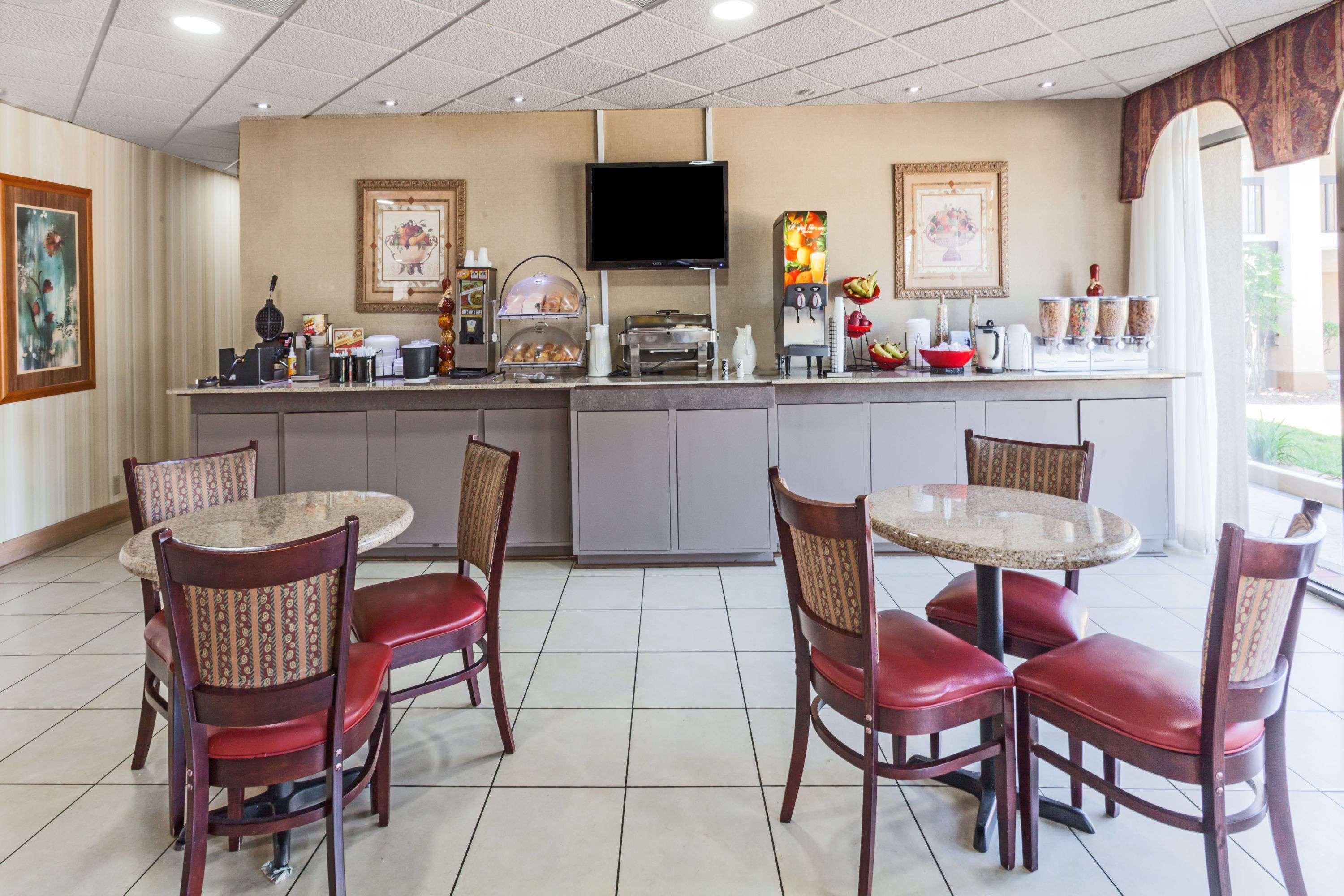 Ramada By Wyndham Lebanon Hotel Luaran gambar