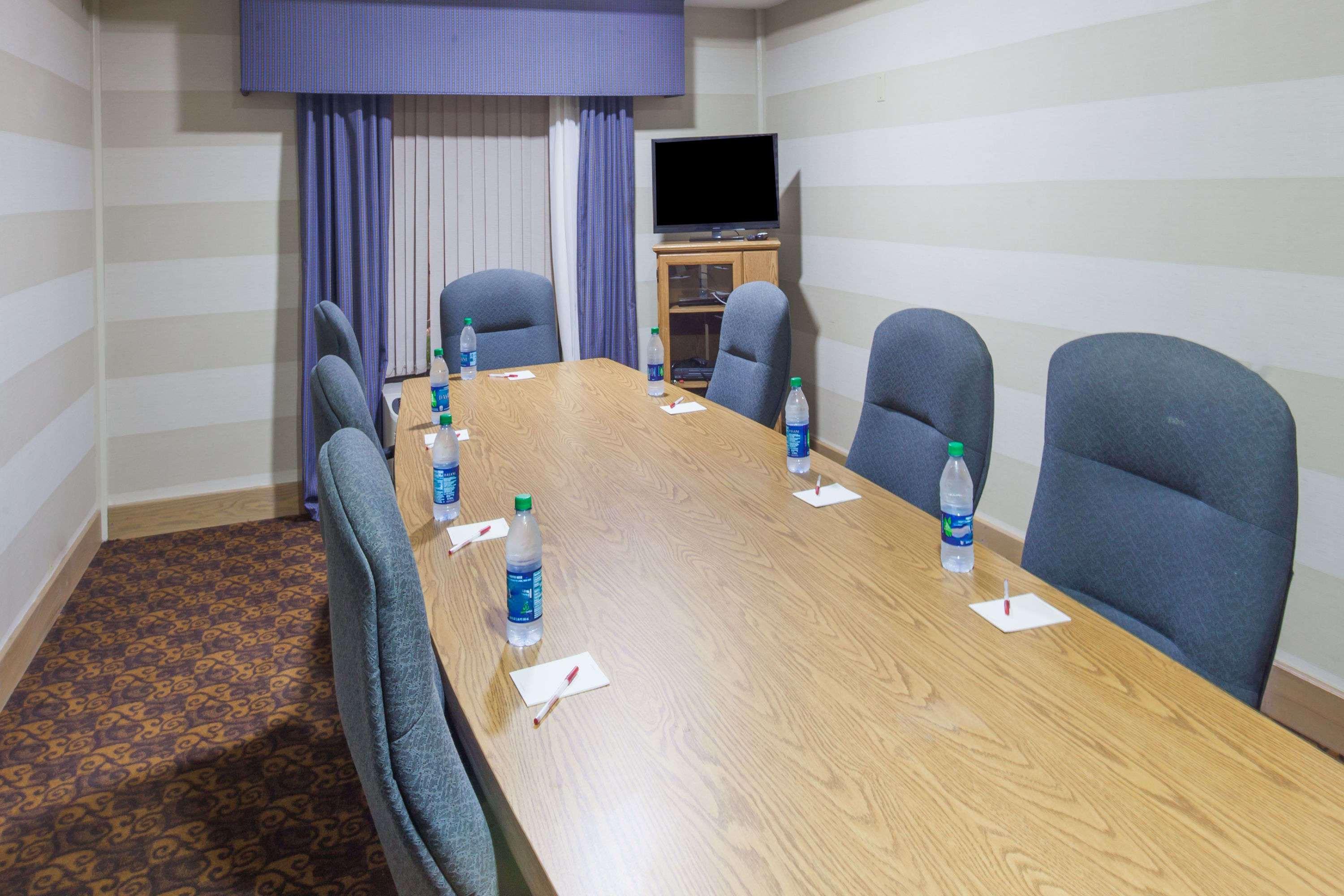 Ramada By Wyndham Lebanon Hotel Luaran gambar