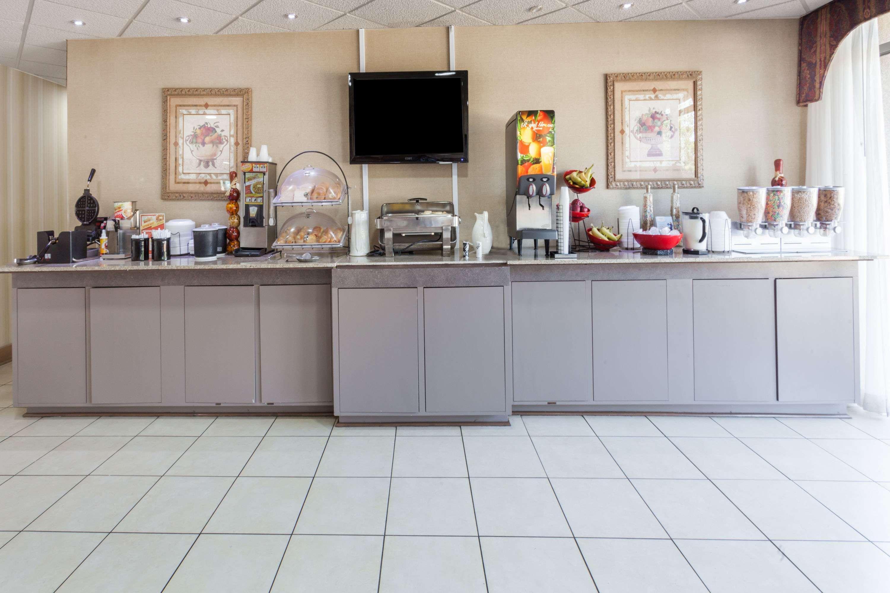 Ramada By Wyndham Lebanon Hotel Luaran gambar