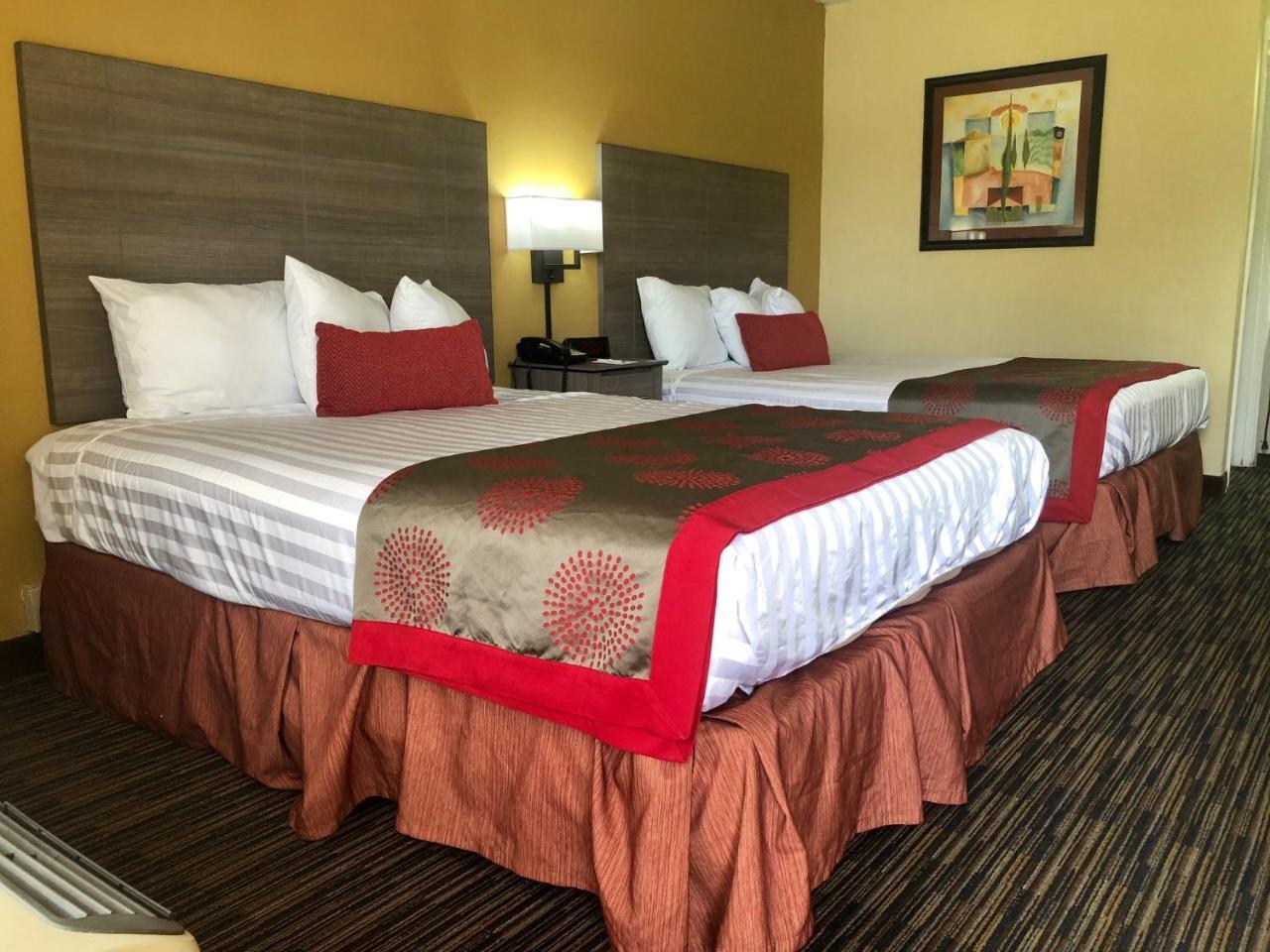 Ramada By Wyndham Lebanon Hotel Luaran gambar