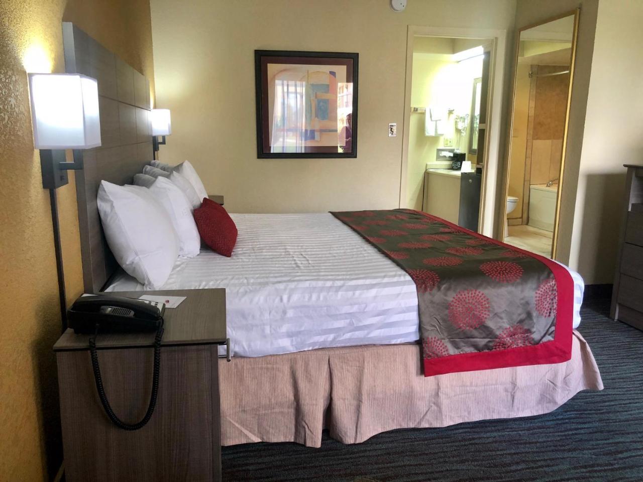 Ramada By Wyndham Lebanon Hotel Luaran gambar